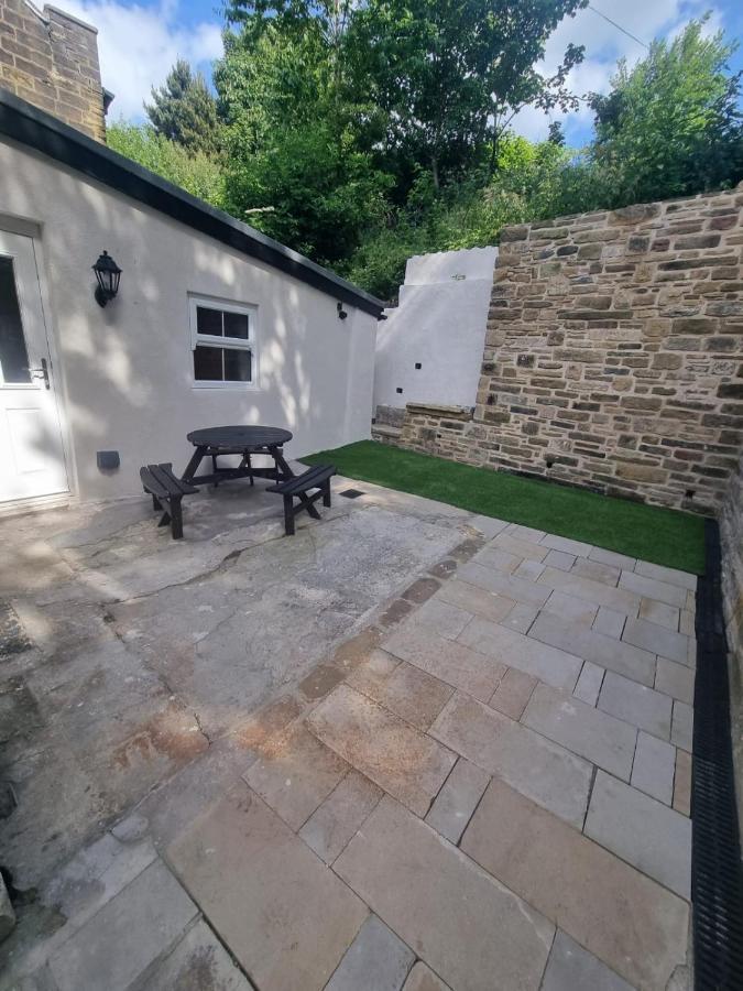 6 Dbl Bed, Central Huddersfield House Inc Parking מראה חיצוני תמונה